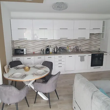 Sunshine Beige Apartman Apartment